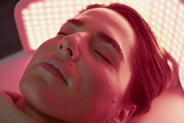 rotlicht therapie frau